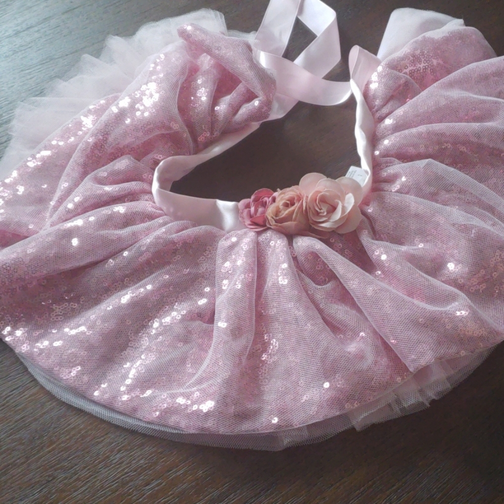 Add on for $2. Tutu